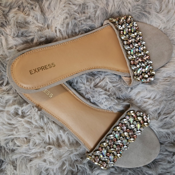 Express Jeweled Slides Sz 8 - Picture 1 of 4